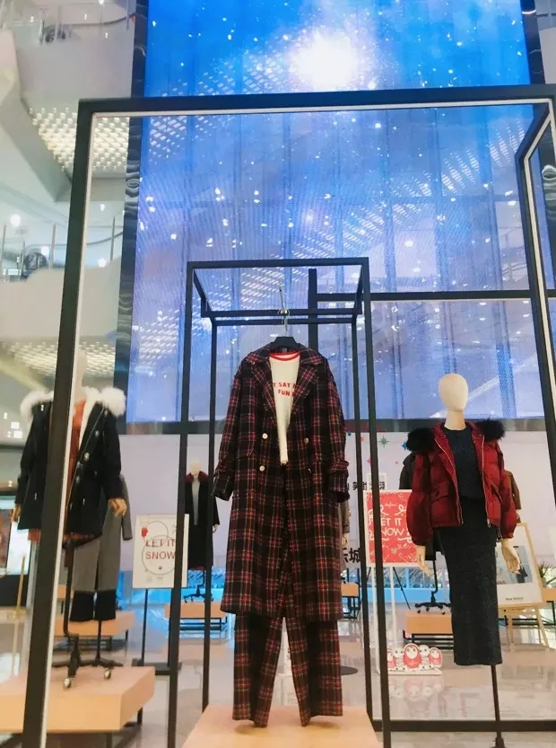 這面3層樓高的壹品玉屏，帶火這座16萬㎡購物中心的線下營銷 7.webp.jpg
