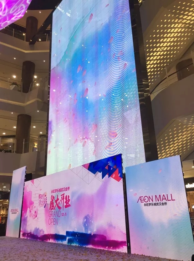這面3層樓高的壹品玉屏，帶火這座16萬㎡購物中心的線下營銷 5.webp.jpg